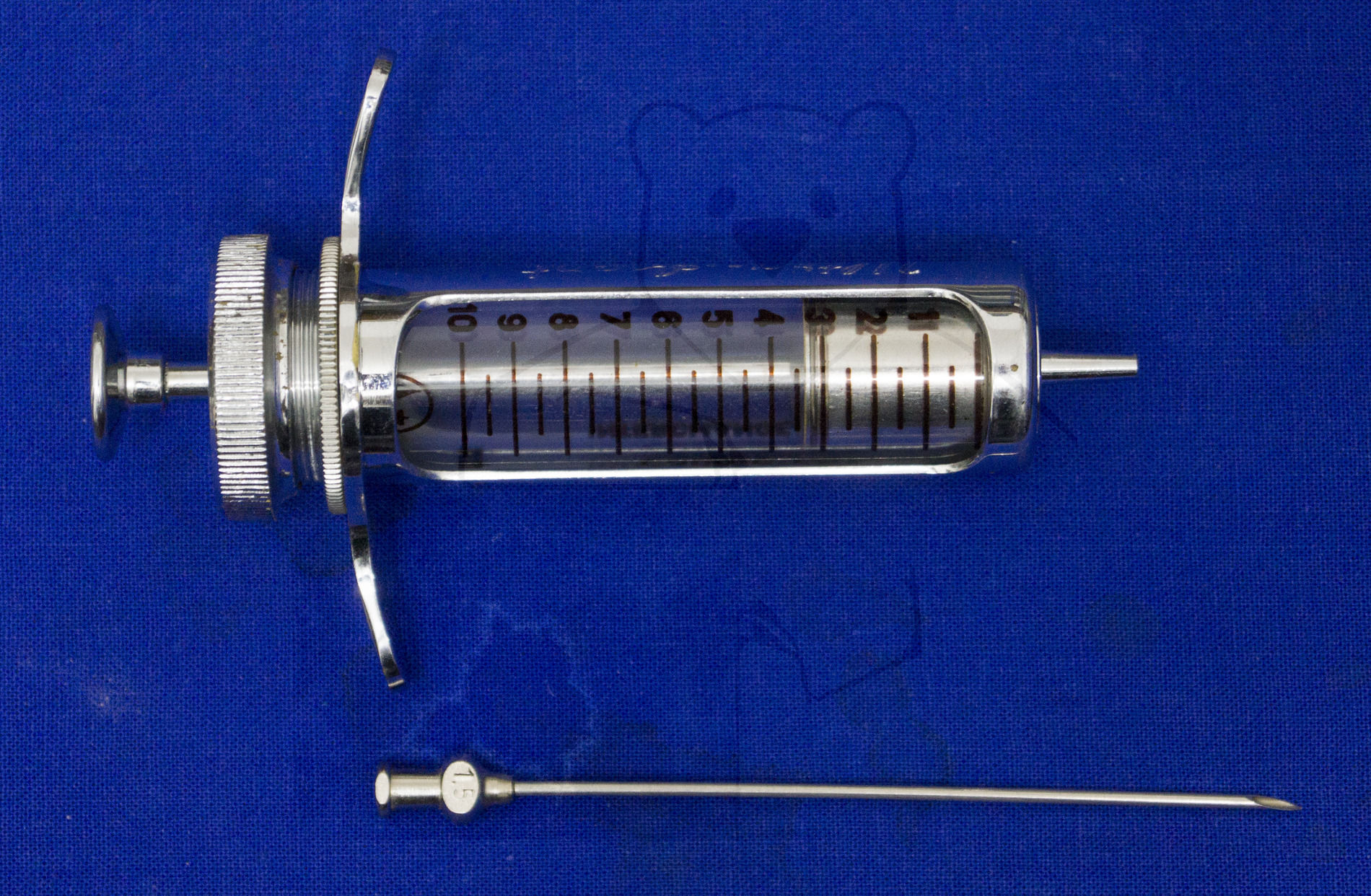 "Ultra Asept" von Henke-Sass, 10ml Volumen, Record-Ansatz, für Serum Injektionen, Komplett montiert mit Kanüle